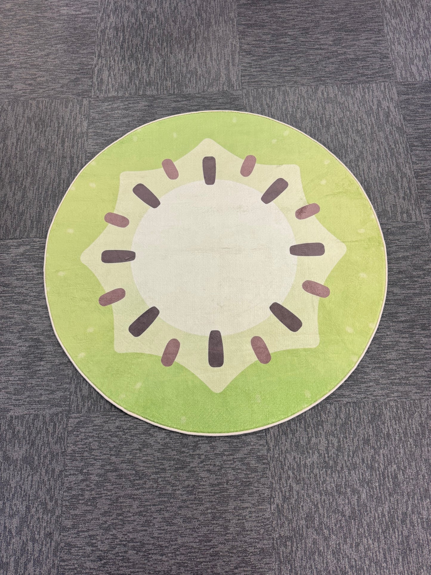 Kiwi Slice Round Rug – Playful & Fresh Accent Piece