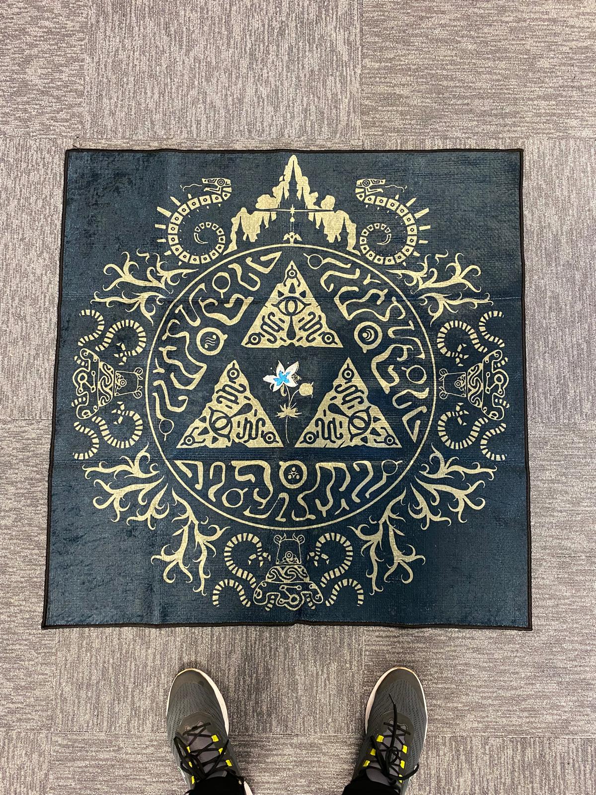 Hyrule Shield Rug Legend of Hyrule Triforce Rug – Mystical Gaming Room & Home Decor – Rug ...
